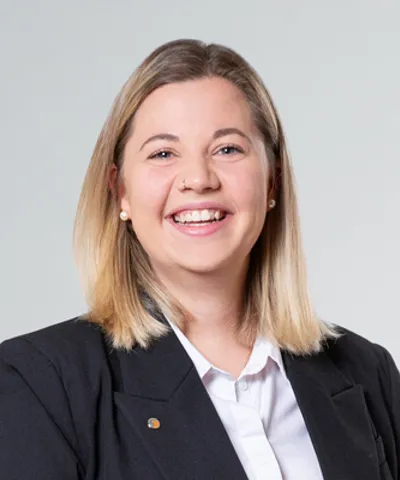 melanie_posch_web.jpg