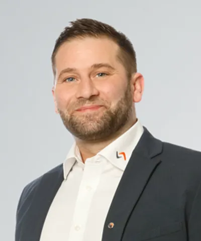 schiester_website.jpg