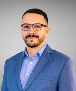 daniel_kurtusic_bi.jpg