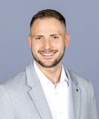 Maric8126web.jpg