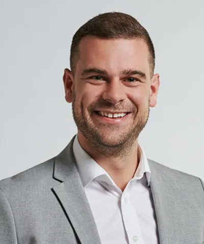 Dominik_ENZENHOFEE_WebTeam.jpg